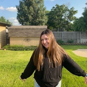 Meet your Posher, Jasmine